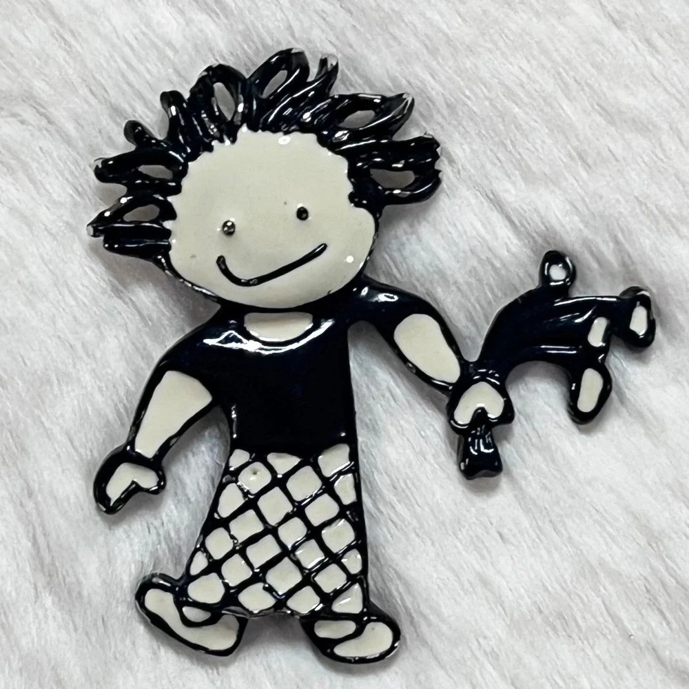 🔮 5/$25‎ Vintage Black And White Girl With Flowers Doodle Pin